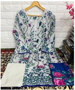 Trajes paquistaníes de color azul para mujer en tela de césped con vestido modesto bordado y Dupatta - Product Image 5