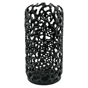 Candelabro Portátil de Aluminio Hecho a Mano con Grabado, para Ceremonias de Boda Tradicionales y Actividades Religiosas, Hecho en India, Zahid - Product Image 3