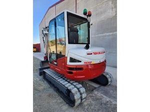 Mini excavadora sobre orugas TAKEUCHI TB260 con motor hidráulico Eaton de alta potencia de excavación a la venta - Product Image 5