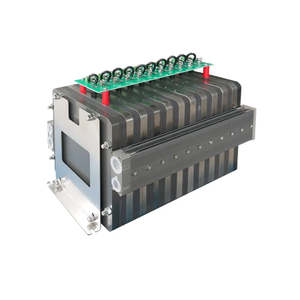 Générateur d'ozone CDP-800 avec une puissance de 10000 / h, essentiel pour la protection de l'environnement et le traitement de l'eau, doté d'une pompe centrale - Product Image 1