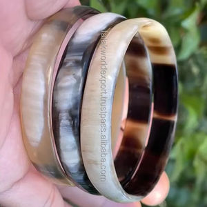 Bracelets élégants en corne de boeuf naturelle pour femmes, manchettes en corne de vache de buffle, bracelets de style animal poli, bijoux de mode, artisanat - Product Image 1