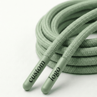 En gros, lacets magnétiques unisexes de 8 mm de haute qualité, imprimés, plats, sportifs, avec embouts en plastique avec aglets, logo personnalisé et extrémités enduites, par paire