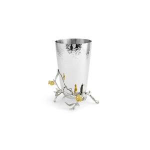 Vase à fleurs martelé en métal, design moderne, fabriqué à la main, avec branche de fruits, articles personnalisables pour mariage et décoration intérieure à vendre - Product Image 1