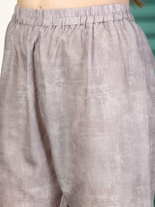 Robe d'été tendance imprimée et brodée en rayonne 100% longueur genou à manches longues, prête à porter, OEM, vente en gros à prix bas - Product Image 5