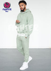 Ualité Meilleurs hommes Slim Fit Fitness vêtements d'entraînement survêtements évasés bouffant impression 2 pièces ensemble survêtement pour hommes - Product Image 4