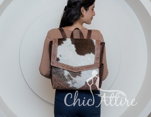 กระเป๋าเป้สะพายหลังหนังคุณภาพระดับพรีเมี่ยมใหม่สำหรับผู้หญิงผมตะวันตกบนกระเป๋าเป้สะพายหลังหนังแท้กระเป๋าเป้สะพายหลังลายดอกไม้หนังวัวทนทาน - Product Image 1