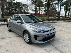 Kia Rio S, FWD 2023 propre d'occasion - Product Image 3