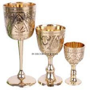 Best Seller High Grade Gold Plated Top Quality Metal <b>Goblet</b> Glass With Silver Shiny Polished Unique Designer Base From India - Product Image 6
