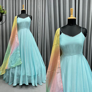 Traje de fiesta para mujer indio y paquistaní confeccionado, conjunto de vestido largo y Dupatta, tela Chinnon, trabajo de encaje elegante, costura completa - Product Image 4