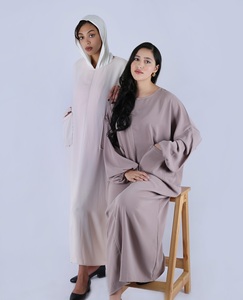 Robe abaya d'été décontractée pour femmes vêtements islamiques modestes à manches longues brodés devant. - Product Image 5
