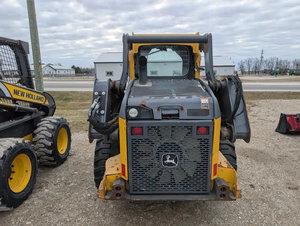 Minicargadora de orugas John Deere 324G usada para construcción, año 2023, carga nominal de 9 toneladas, potencia de 75KW, en buen estado de funcionamiento para reposición. - Product Image 6