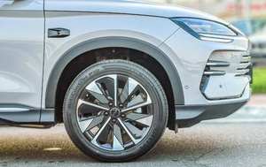 SONG PLUS 2024-2025 EXCELENTE VEHÍCULO ELÉCTRICO DE CUATRIMOTRICES con Autonomía de 501-600 km y Potencia de 300 KW - Product Image 6