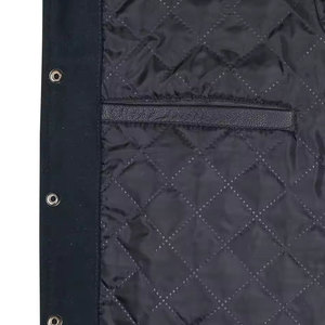 Chaqueta Letterman de Invierno de Alta Calidad con Diseño Moderno, Cuello Alto, Logotipo Frontal, Transpirable, de Secado Rápido, Talla Grande y Personalizable para Hombre - Product Image 3