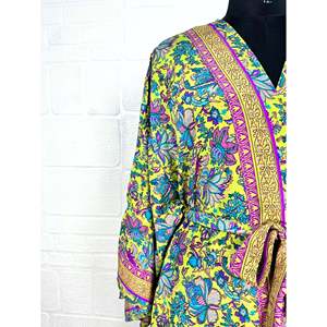 Kimono en soie style bohème chic pour femme, 1 pièce, robe de plage avec motif Paisley bleu et floral, cadeau de luxe pour anniversaire - Product Image 3