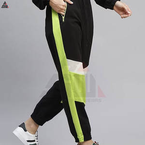 Survêtements décontractés pour femmes à capuche, style hiver, 100% coton, couleurs personnalisables, logo personnalisable, respirant, haute qualité, fabrication au Pakistan - Product Image 4