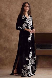 ชุดเดรสกำมะหยี่สีม่วงเข้มมีสไตล์สำหรับงานปาร์ตี้ชุดเดรสกำมะหยี่สีดำปักลายด้วยคริสตัล - Product Image 2