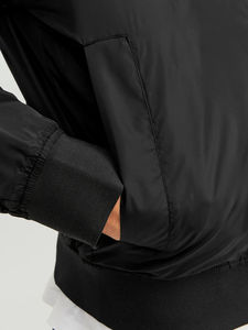 Veste d'université de baseball en satin à motif de logo personnalisé pour hommes veste d'équipe universitaire en laine matelassée de haute qualité pour l'hiver - Product Image 4