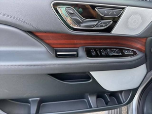 2024 Réserve de navigateur Lin-coln avec sièges en tissu de direction à gauche-Année modèle - Product Image 2