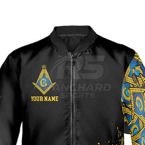เสื้อแจ็คเก็ตฤดูหนาวแบบกำหนดเองสำหรับผู้ชายในกลุ่มฟรีเมสัน พร้อมโลโก้ด้านหน้า ทำจากวัสดุโพลีเอสเตอร์ 100% เหมาะสำหรับพิธีกรรมของสมาคมเมสัน - Product Image 3