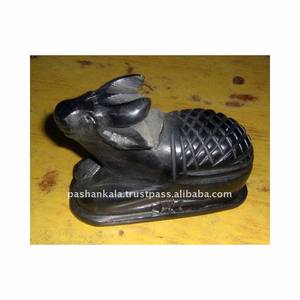 Estatua de mármol negro Nandi - Product Image 1
