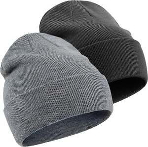 Bonnets d'hiver unisexes en acrylique doux design jacquard personnalisé et marque OEM bonnet tricoté en laine vente en ligne pour la plage - Product Image 2