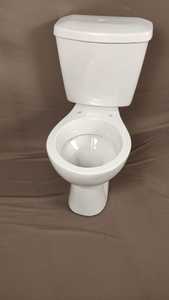 Toilette murale monobloc moderne italienne en céramique PP P-Trap à double chasse pour usage domestique pour hôtels - Product Image 2