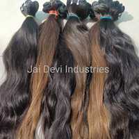 Prix de gros usine Lot de cheveux indiens bruts 100% naturels Extensions de cheveux humains Ondulation naturelle Cheveux indiens vierges Remy Yaki Body Wave