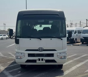 Strong White 2024 para COASTER BUS 2.8L Especificaciones GCC Diésel Izquierda R17 Usado Ligero con Asiento de Tela Transmisión Automática Disponible - Product Image 2