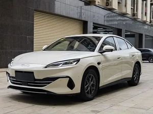 2025 DM-i 1.5L 80KM PHEV Accélération 1.36L/100km Berline Sans accident et prête à être expédiée - Product Image 2