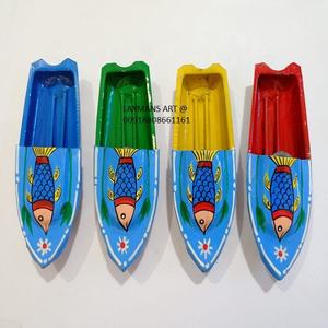 Barcos pop pintados a mano, juguetes de hojalata, barcos, juguetes de hojalata, juguetes de barco de vapor, botes putt, botes Tuk, botes pop DE LA India - Product Image 1