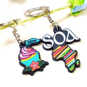 Llavero de goma personalizado de alto detalle Logotipo 3D Llavero de PVC suave para regalos personalizados Eventos corporativos y promociones de marca - Product Image 3