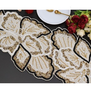 ผ้าปูโต๊ะประดับด้วยลูกปัดแผ่นรองตกแต่งโต๊ะสำหรับงานแต่งงานงานปาร์ตี้คริสต์มาสดีไซน์ทันสมัย - Product Image 4