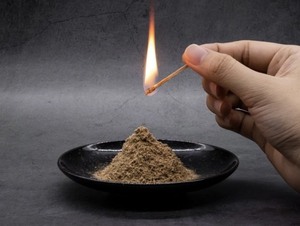 ESENCIA DE MADERA NATURAL EN POLVO/INSPIRADO EN MADERA DE AGAR/ORIGEN DE PLANTAS/MEZCLA DE APOYO - Product Image 3