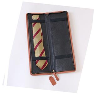 Logo personnalisé à la mode nouvelle meilleure qualité simple facile à transporter étui à cravate en cuir à fermeture éclair - Product Image 1