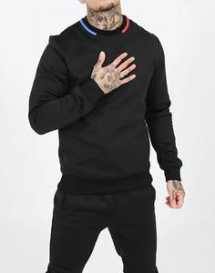 ชุดกีฬาลำลอง XXL ของผู้หญิงชุดวอร์มขนแกะสีทึบมีโลโก้แบบกำหนดเองเสื้อฮู้ดคอกลมกางเกงขาสั้นกันลม - Product Image 5