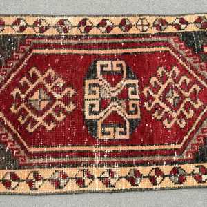 Tapis vintage, petit tapis turc de 1,7 x 3,3 pieds, tapis persan en laine rouge - Product Image 3