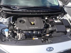 Kia Forte LX Sedán 2018, Modelo LX, Motor Turbo de 8L, Opciones de Caja de Cambios Automática y Manual, Tamaños de Neumáticos R16, Asientos de Cuero, Luz - Product Image 3