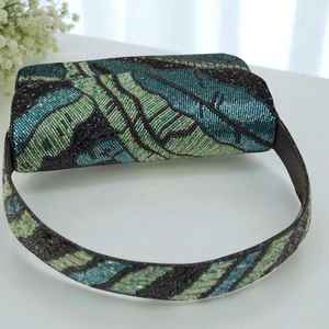 กระเป๋าคลัทช์ลูกปัดแก้วลายดอกไม้เขตร้อนรับรองโดย MS Handicraft รูปทรงและสีสันปรับแต่งได้ กระเป๋าสะพายข้างแบบโซ่สไตล์เม็กซิกันสำหรับงานเทศกาล - Product Image 2