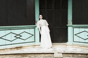 WHITEANT A-line Falda acampanada para mujer con patrón de hojas en relieve AYLIN MAXI FALDA blanca En stock Ropa de verano elegante para mujer - Product Image 4