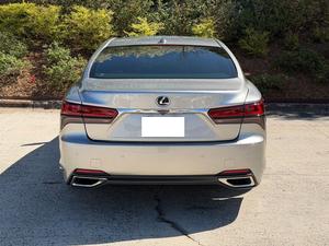 SUPER CLEAN 2021 LEXUS LS500 AUTOMÁTICO CON TECHO PANORÁMICO Y ASIENTOS DE CUERO - Product Image 6