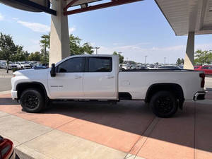 Chevrolet Silverado 3500HD 2022 Impecable - Product Image 2
