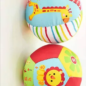 Juego de pelota de tela niños juguete colorido suave bola niños diseño de logotipo personalizado