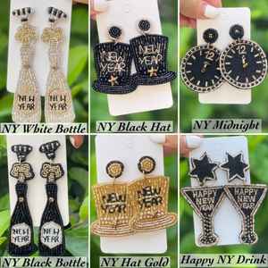 Dernières Créations : Boucles d'Oreilles Pendantes Brodées à la Main avec Perles, Accessoire d'Oreille Tendance Luxe Léger pour Mariage - Product Image 4