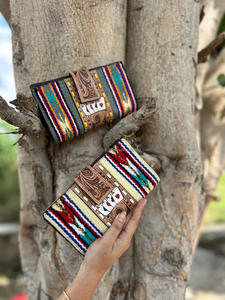 Aztec กระเป๋าคลัทช์หนังสัตว์สำหรับผู้หญิง, กระเป๋าคลัทช์แกะสลักมือเล่นการพนันกระเป๋าเงินแบบสองพับสำหรับผู้หญิงกระเป๋าสตางค์สไตล์ตะวันตก - Product Image 2