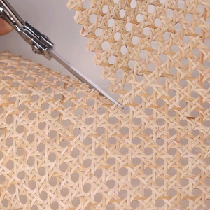 Rollo de Mimbre Redondo Liso de Estilo Tradicional, Material Flexible para Cestas Hechas a Mano y Proyectos de Artesanía - Product Image 3