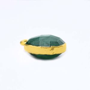 Dije de Gema Esmeralda Ovalada Facetada Teñida, Chapado en Oro, con un Solo Anillo (8x10mm), Joyería - Product Image 2