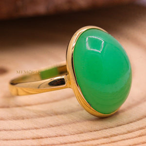 Anillo de crisoprasa verde Natural de oro amarillo de 18 quilates sólido hecho a mano, anillo Horizontal en forma de cabujón ovalado, joyería fina para mujer - Product Image 5