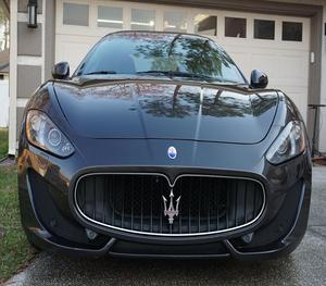 Maserati GranTurismo Sport 2014 USADO, Volante a la Izquierda/Derecha - Product Image 1