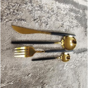 Juego de regalo personalizado con grabado de cubiertos de 4 piezas de acero inoxidable negro y dorado, regalo de inauguración de la casa - Product Image 3