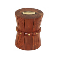 Tirelire en bois au design attrayant pour enfants Tirelire décorative en bois artisanale en forme de Damru à vendre à bas prix